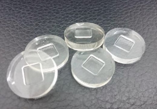 Microneedle template 6x6 array, H 1000&#160;&#956;m, base size 250&#160;&#956;m, 1500 &#181;m pitch