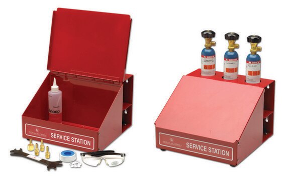 Aldrich&#174; lecture-bottle station for general service and storage